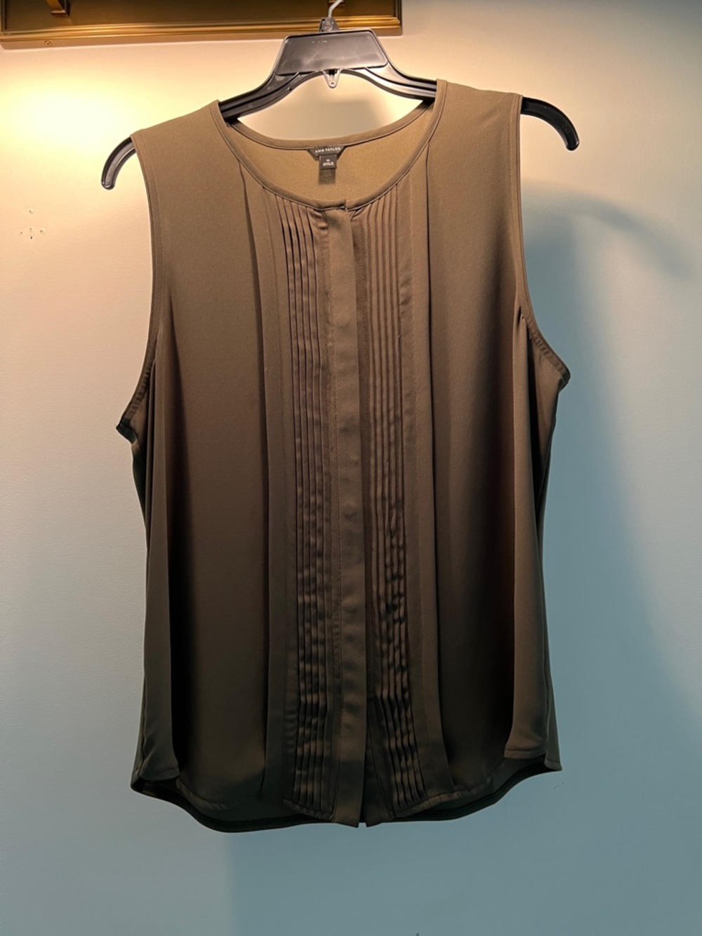 Ann Taylor Olive Green Pintuck Sleeveless Blouse